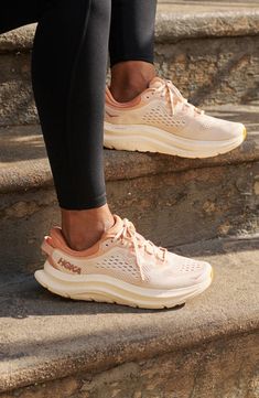 Hoka Kawana 2